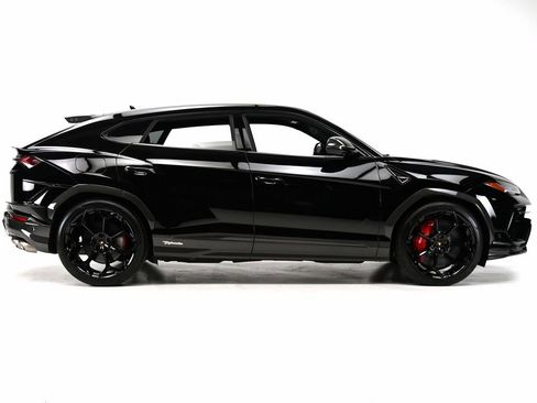 Used 2023 Lamborghini Urus Performante AWD/4WD image 27