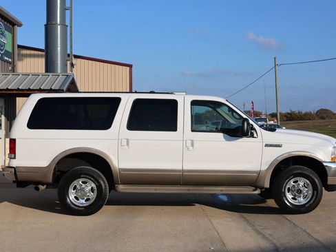 Used 2001 Ford Excursion Limited image 2