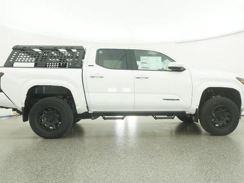 New 2026 Toyota Tacoma SR5 image 42