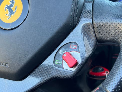 Used 2010 Ferrari California RWD image 23