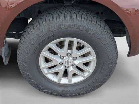 Used 2016 Nissan Frontier SV RWD image 15