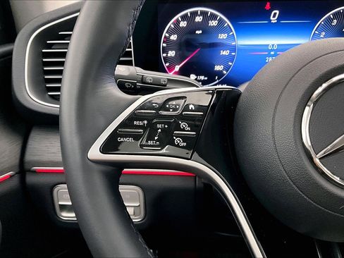 Used 2026 Mercedes-Benz GLE 450 4MATIC image 21