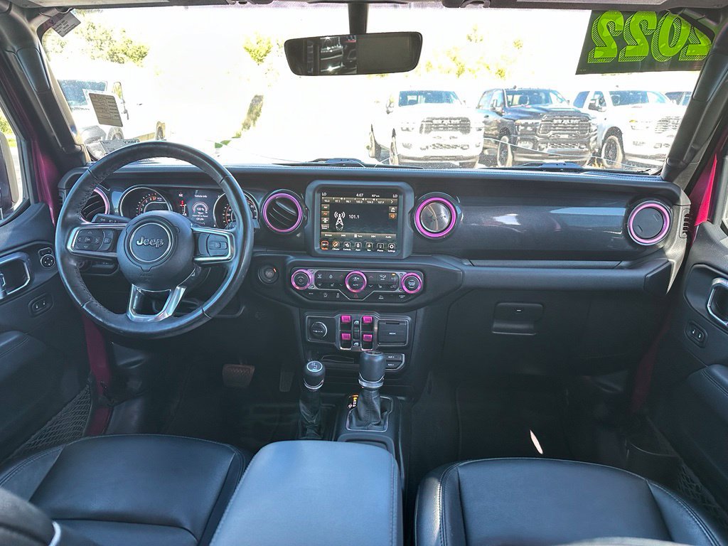Used 2022 Jeep Wrangler Unlimited Sahara AWD/4WD image 23