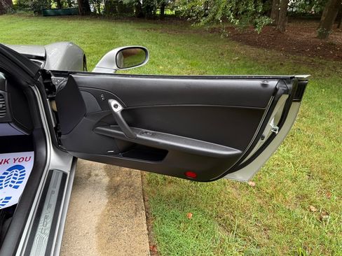 Used 2008 Chevrolet Corvette Convertible w/ Preferred Equipment Group RWD image 53