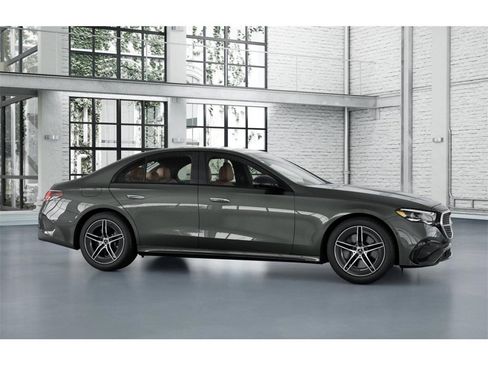 New 2026 Mercedes-Benz E 450 4MATIC Sedan image 14