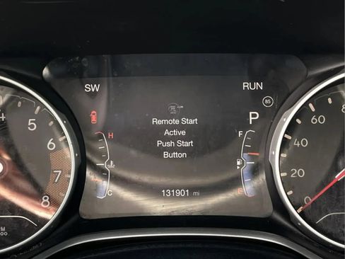 Used 2019 Jeep Compass Latitude w/ Popular Equipment Group FWD image 10