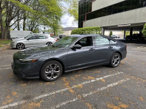 Used 2023 Honda Accord EX image 1