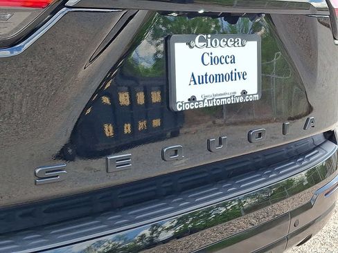 Used 2024 Toyota Sequoia Platinum AWD/4WD image 32