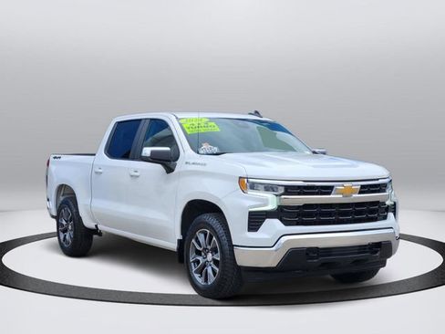 Used 2024 Chevrolet Silverado 1500 LT AWD/4WD image 5