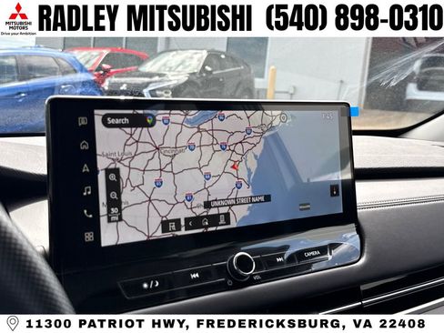 New 2026 Mitsubishi Outlander ES image 8