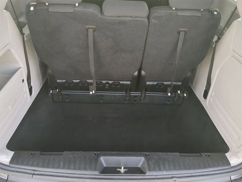 Used 2018 Dodge Grand Caravan SE image 39