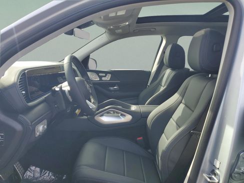 New 2026 Mercedes-Benz GLS 450 4MATIC image 18