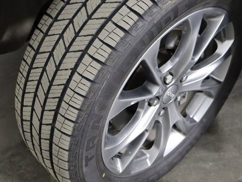 Used 2021 Jeep Grand Cherokee Summit w/ Platinum Series Group image 40