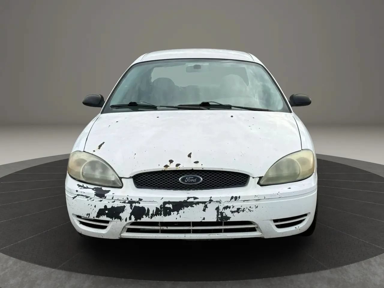 Used 2005 Ford Taurus SE FWD image 2