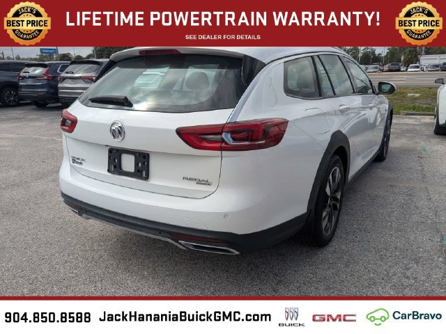 Used 2018 Buick Regal Preferred w/ Sights and Sounds Package AWD/4WD image 4