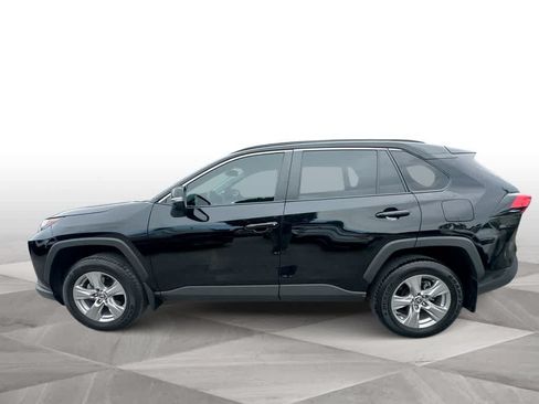 Used 2024 Toyota RAV4 XLE w/ Convenience Package FWD image 5