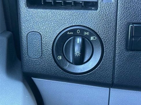 Used 2016 Mercedes-Benz Sprinter 2500 image 27