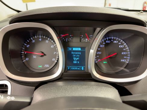 Used 2015 Chevrolet Equinox LT w/ Driver Convenience Package image 19