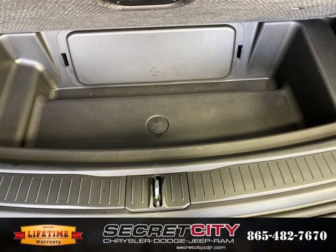 New 2025 Jeep Grand Cherokee L Limited w/ Trailer Tow Package image 34