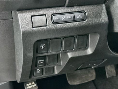 Used 2026 Nissan Frontier SV AWD/4WD image 17