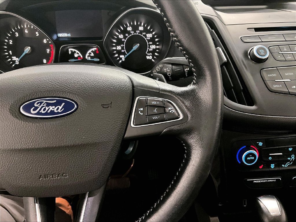 Used 2018 Ford Escape SE w/ SE Sport Appearance Package AWD/4WD image 12