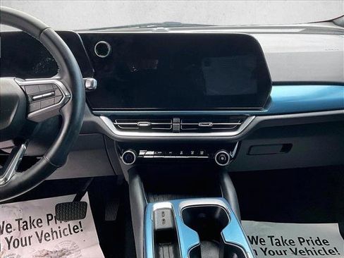 Certified 2024 Chevrolet Equinox EV LT FWD image 8