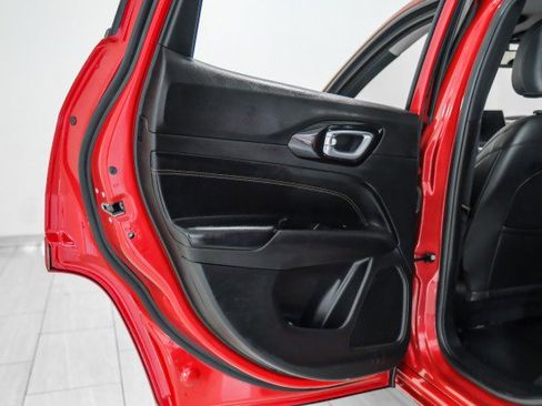 Used 2023 Jeep Compass Limited image 48