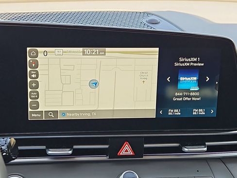 Used 2025 Hyundai Elantra SEL FWD image 17