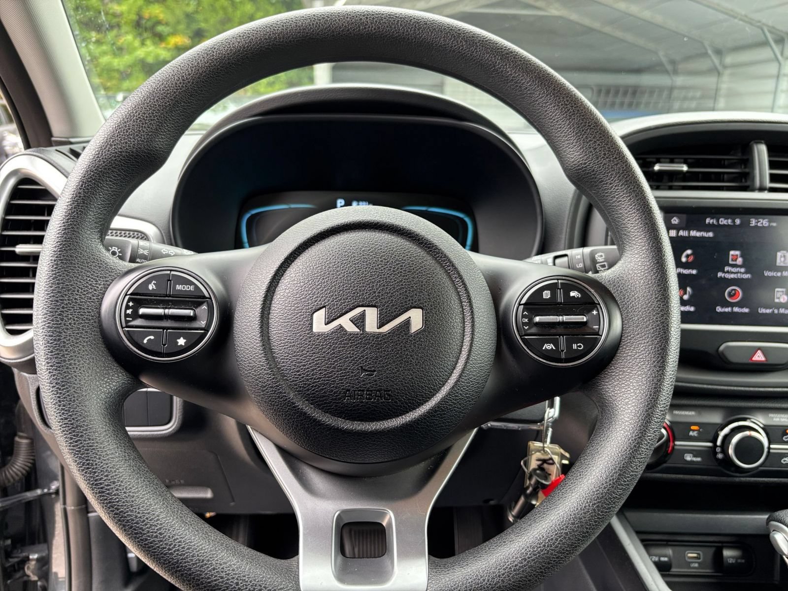 Used 2025 Kia Soul LX w/ LX Technology Package FWD image 24