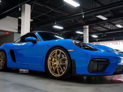 Used 2023 Porsche 718 Boxster Spyder RWD image 2