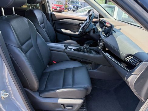 Certified 2023 Nissan Rogue SL w/ SL Premium Package AWD/4WD image 11
