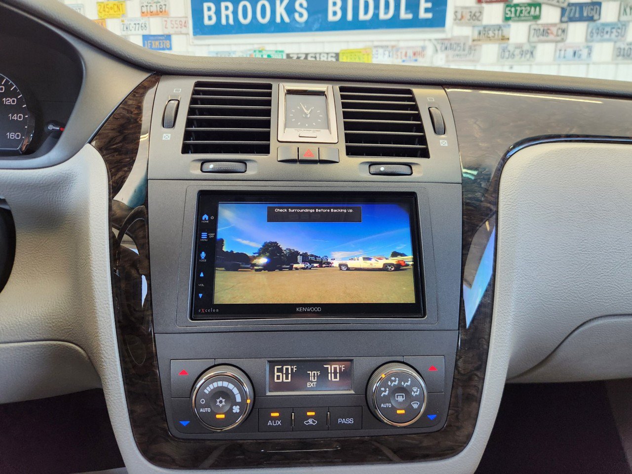 Used 2008 Cadillac DTS w/ Sun And Sound Package FWD image 8