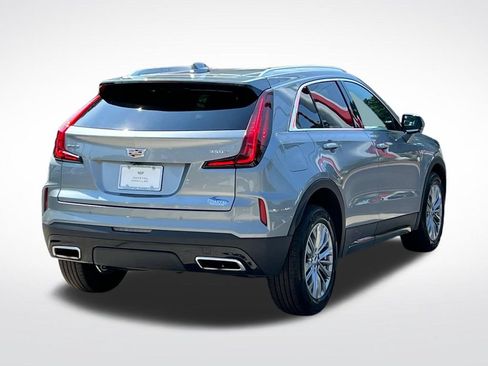 Certified 2025 Cadillac XT4 Premium Luxury FWD image 11
