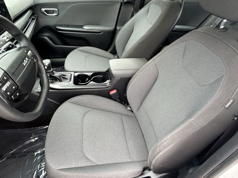 Used 2025 Kia K4 FWD image 14