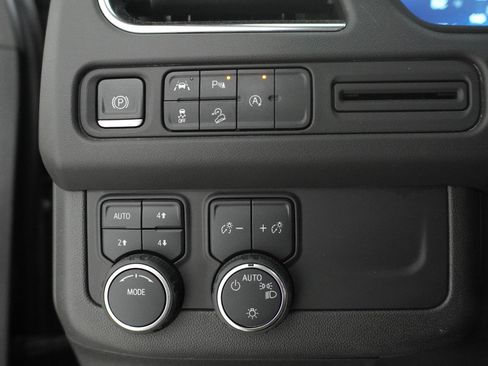 Used 2023 Chevrolet Tahoe Z71 AWD/4WD image 20