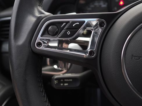 Certified 2019 Porsche 911 Targa 4S AWD/4WD image 18