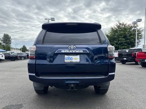 Used 2018 Toyota 4Runner SR5 Premium AWD/4WD image 4