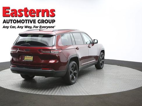 Used 2023 Jeep Grand Cherokee L Laredo image 38