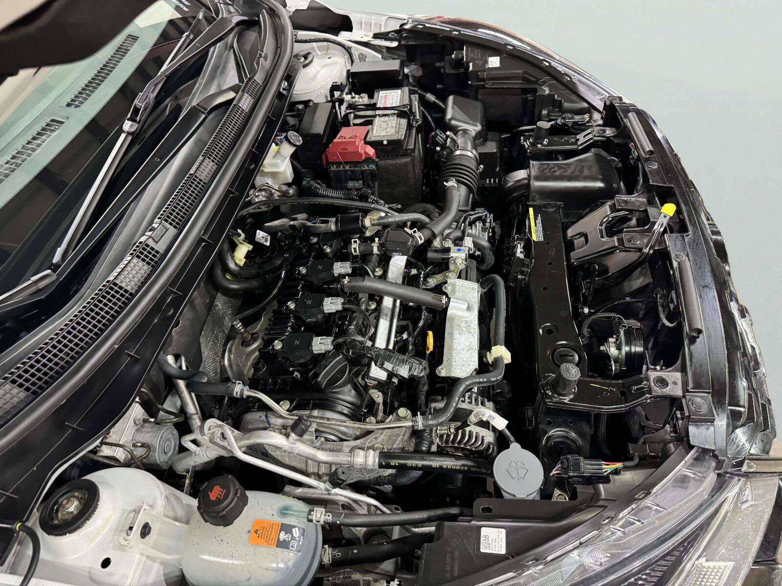 Used 2023 Nissan Kicks SR w/ SR Premium Package FWD image 56