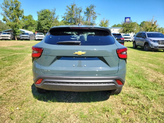 New 2026 Chevrolet Trax LS w/ LS Convenience Package FWD image 8