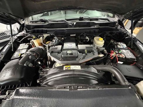 Used 2017 RAM 2500 Tradesman w/ Chrome Appearance Group AWD/4WD image 20