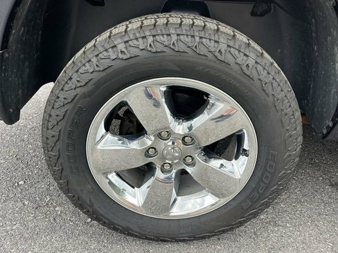 Used 2017 RAM 1500 Big Horn AWD/4WD image 12