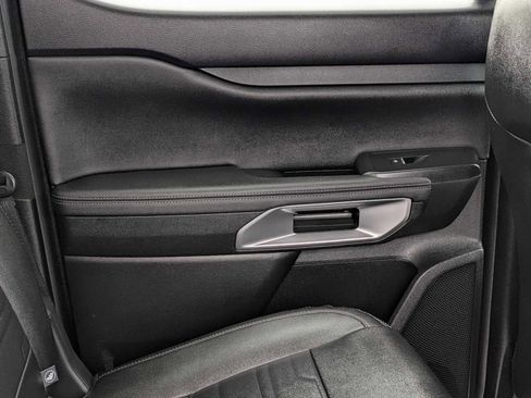 Certified 2025 Ford Ranger Lariat w/ Advanced Towing Package image 24