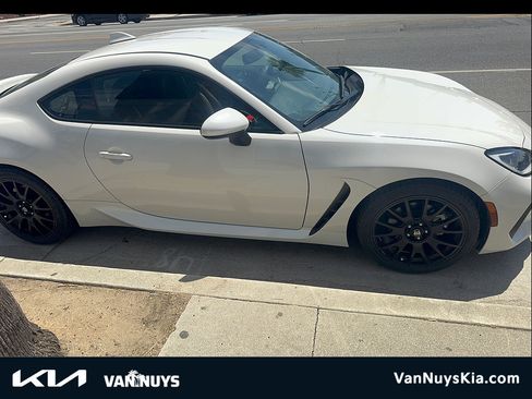 Used 2023 Subaru BRZ Limited RWD image 1