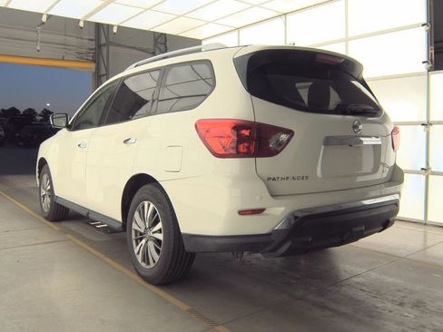 Used 2020 Nissan Pathfinder SL image 8