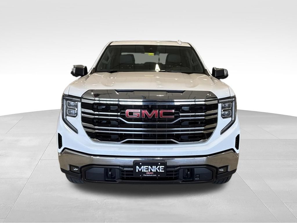 Used 2023 GMC Sierra 1500 SLT AWD/4WD image 2