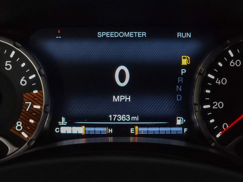 Used 2021 Jeep Renegade Limited image 28