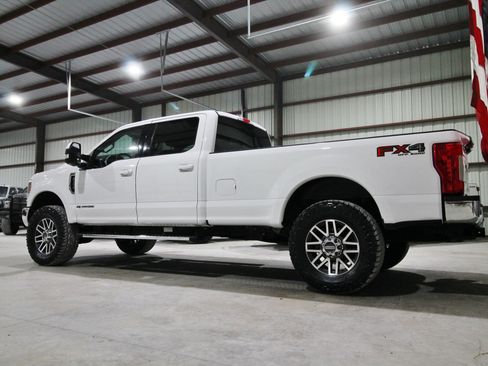 Used 2019 Ford F350 Lariat w/ Lariat Value Package AWD/4WD image 7