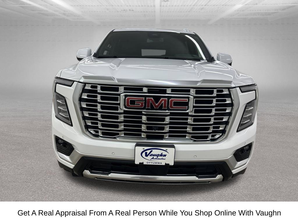 Used 2025 GMC Yukon XL Denali AWD/4WD image 5