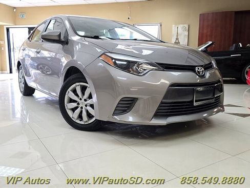 Used 2016 Toyota Corolla LE image 1